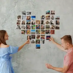 Recuerdos en forma de collage de fotos para decorar y conservar momentos especiales.